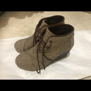 TOMS ankle boots